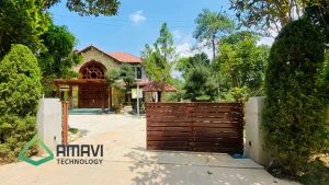 Đầu tư thông minh với Cổng gỗ 2 cánh tự động