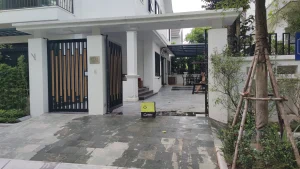 Cổng tự động 2 cánh cho nhà đẹp hiện đại