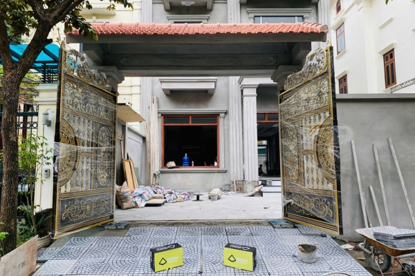 mẫu cổng nhôm đúc trống đồng